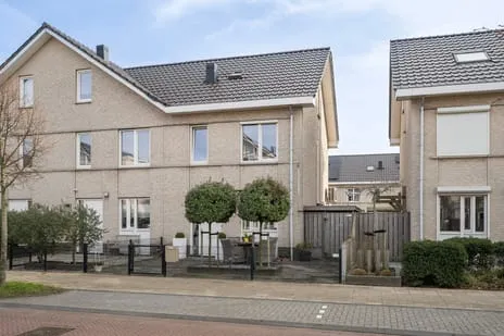 Hoekwoning te koop: Leen van der Houwenstraat 38, Strand en Duin Hoek Van Holland