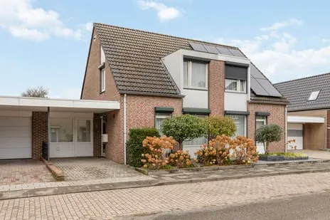 Tussenwoning te koop: Leenakker 2, Martin Giessen-Bosstraat Swalmen