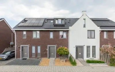 Terraced house for sale: Leenes Land 17A, Verspreide huizen Zoutelande Zoutelande