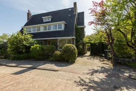 Twee-onder-één-kap te koop: Leeuwarderkade 22, Bomenbuurt Sneek