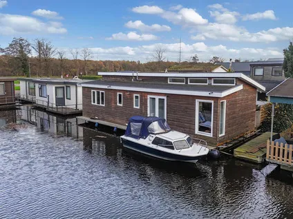 Twee-onder-één-kap te koop: Leeuwarderstraatweg 1003, Noord Heerenveen