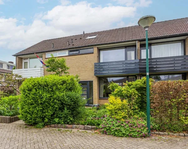 Tussenwoning te koop: Leeuwenhof 4, Zeeheldenbuurt Maarssen