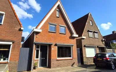 Vrijstaande woning te koop: Leeuwenstraat 28, Centrum Oosterhout