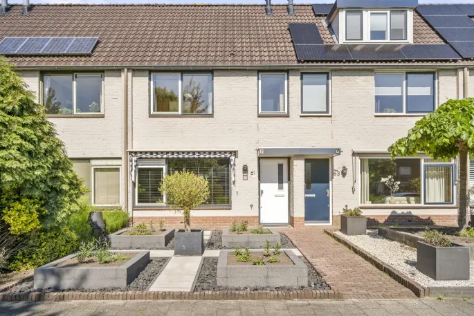Tussenwoning te koop: Leeuwerik 61, Vogelbuurt Veenendaal