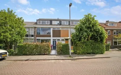 Tussenwoning te koop: Leeuweriklaan 36, Molenlaankwartier Rotterdam