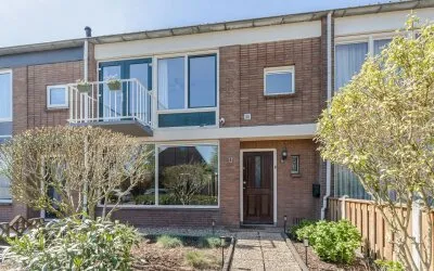 Tussenwoning te koop: Leeuweriklaan 76, Het Ooij Tiel