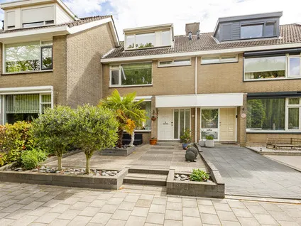Tussenwoning te koop: Leeuweriksingel 627, Vogelbuurt-Zuid Sliedrecht