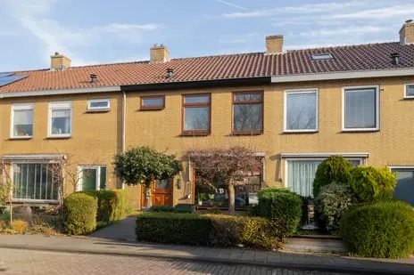 Tussenwoning te koop: Leeuwerikstraat 11, Vogelwijk Honselersdijk