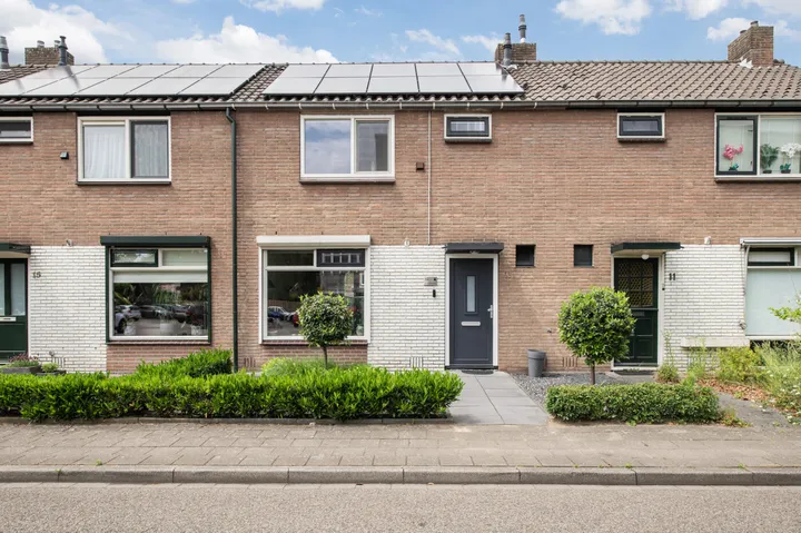 Tussenwoning te koop: Leeuwerikstraat 13, Smidsbrink Ruurlo