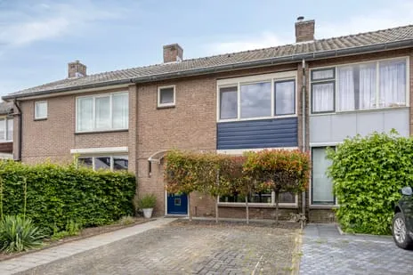 Tussenwoning te koop: Leeuwerikstraat 3, De Whee I Goor