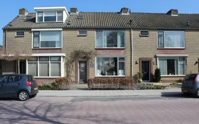 Tussenwoning te koop: Leeuwerikstraat 3, Groot-Ammers-Dorp Groot-Ammers