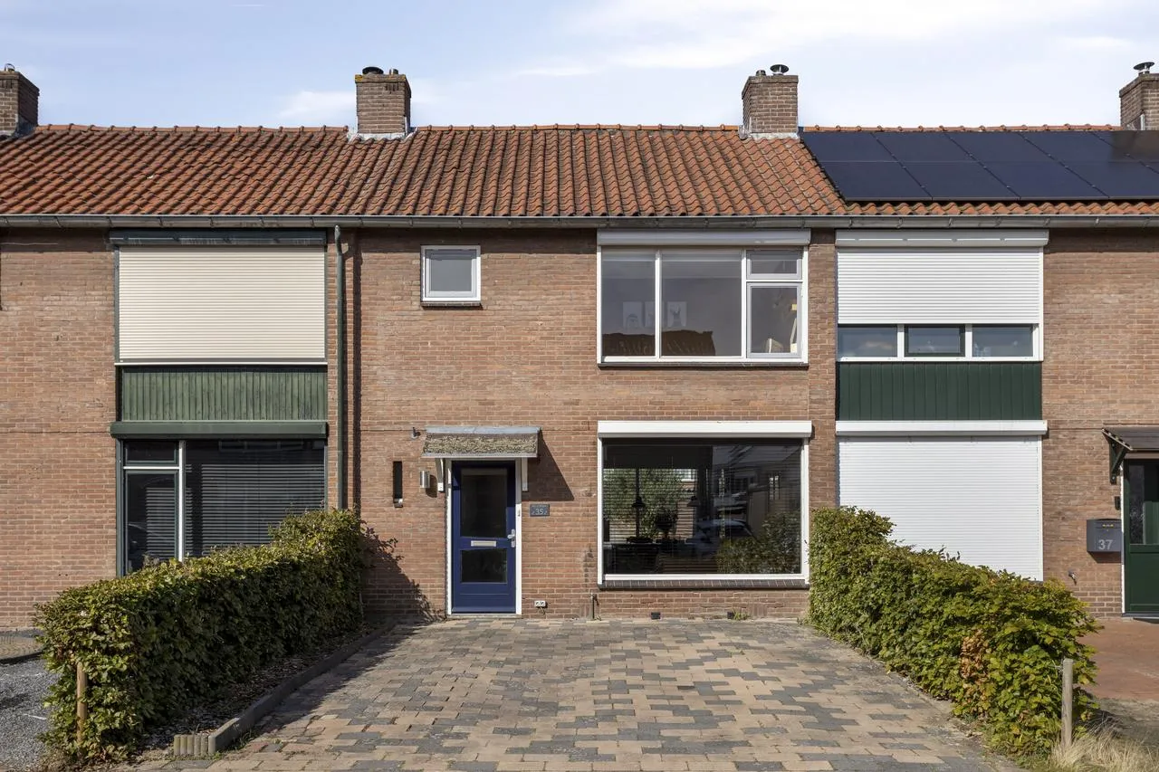 Tussenwoning te koop: Leeuwerikstraat 35, Goor
