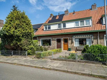 Tussenwoning te koop: Leeuwerikstraat 47, Kleine Driftbuurt Hilversum