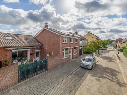 Vrijstaande woning te koop: Leeuwerikstraat 52, Smeliënkamp Venlo