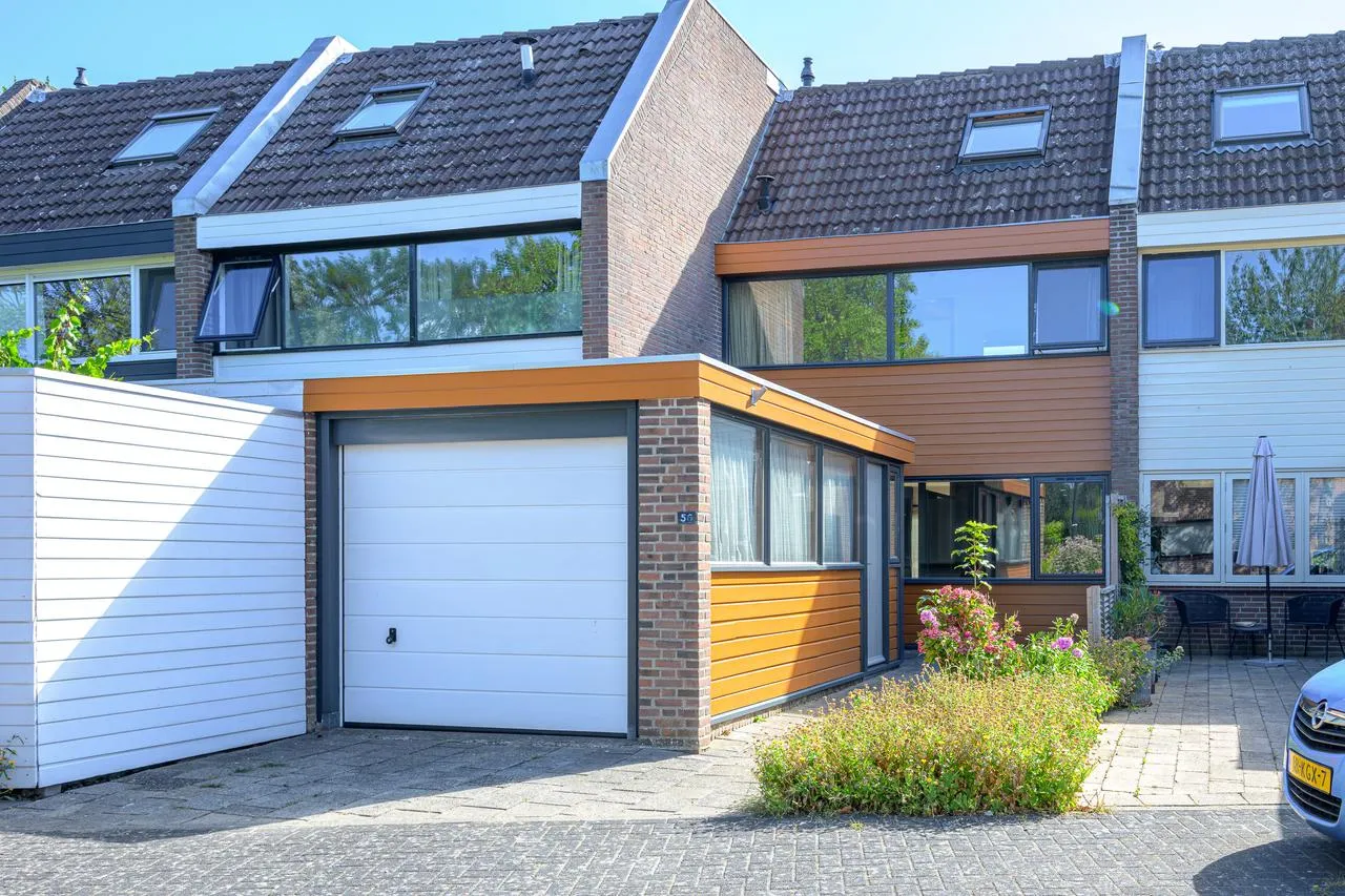 Tussenwoning te koop: Leeuwerikstraat 56, Schagen