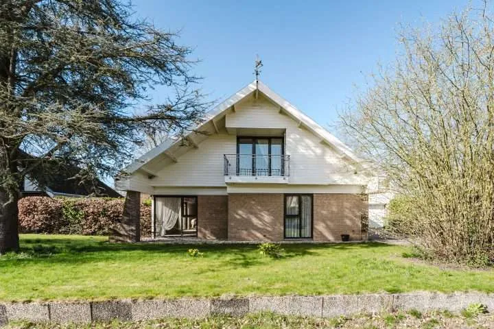 Vrijstaande woning te koop: Leeuwetand 28, De Heide Heerenveen