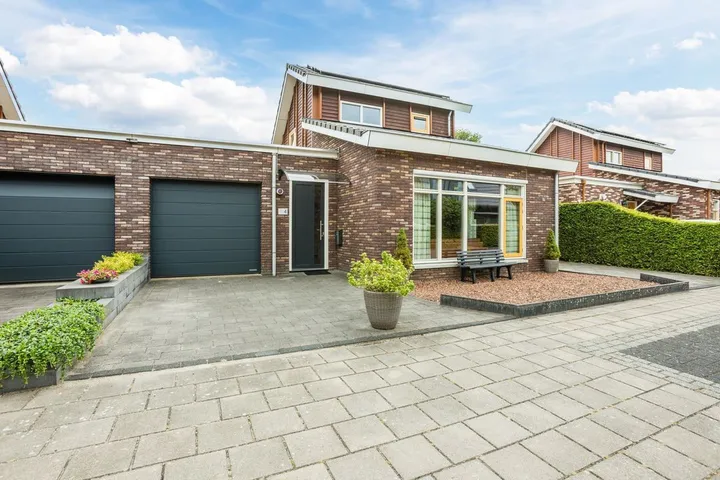 Twee-onder-één-kap te koop: Leghorn 4, Schildersbuurt Meppel