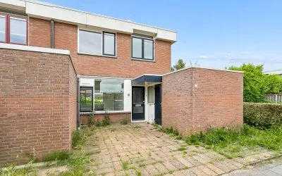 Hoekwoning te koop: Leidenstraat 2, Stedenwijk Midden-west Almere