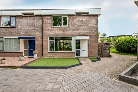 Hoekwoning te koop: Leidenstraat 5, Stedenwijk Midden-west Almere