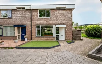 Hoekwoning te koop: Leidenstraat 5, Stedenwijk Midden-west Almere