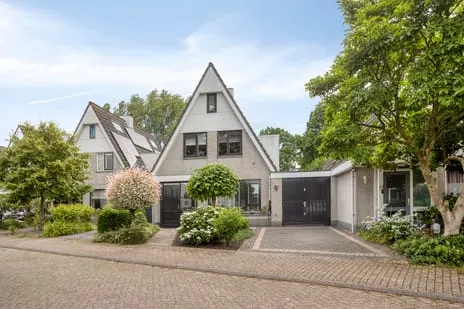 Tussenwoning te koop: Leidschendamstraat 23, Leeuwerik Oost Tilburg