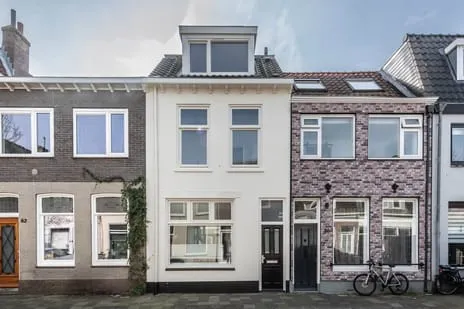 Tussenwoning te koop: Leidsestraat 64, Leidsebuurt-west Haarlem