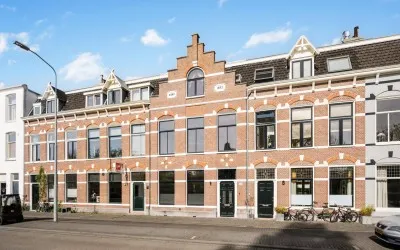 Tussenwoning te koop: Leidsevaart 246, Geschiedschrijversbuurt Haarlem