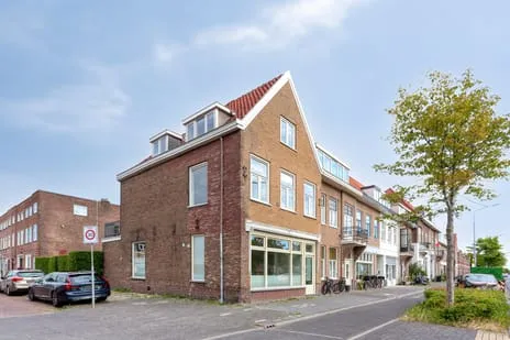 Hoekwoning te koop: Leidsevaart 454, Natuurkundigenbuurt-oost Haarlem