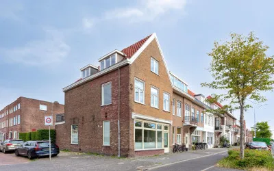 Hoekwoning te koop: Leidsevaart 454, Natuurkundigenbuurt-oost Haarlem