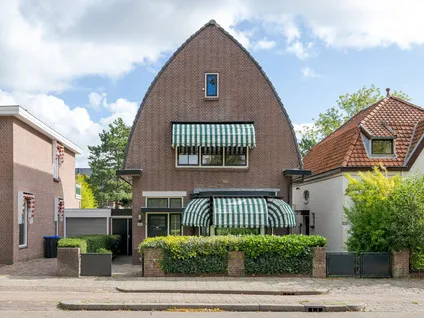 Vrijstaande woning te koop: Leidseweg 558, Voorschoten