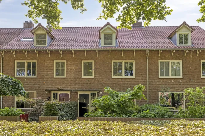 Tussenwoning te koop: Leijparkweg 15, Vogeltjesbuurt Oost Tilburg
