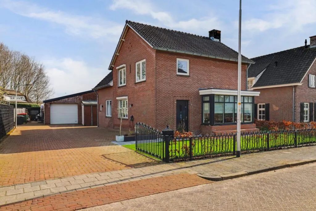 Vrijstaande woning te koop: Leimuidenstraat 5, Alem