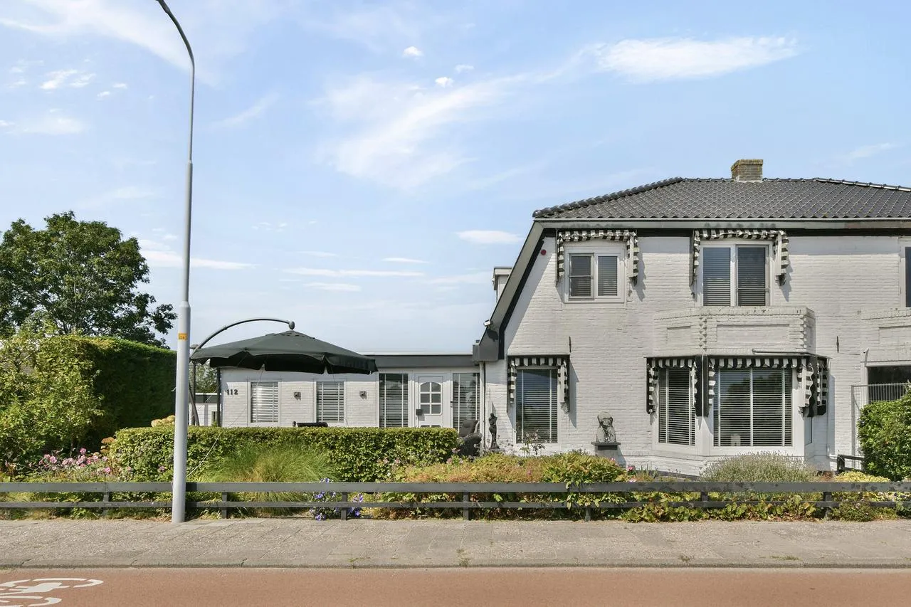Twee-onder-één-kap te koop: Leimuiderdijk 112, Rijsenhout