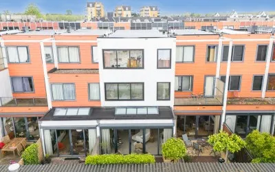 Tussenwoning te koop: Leisteenoever 13, Nieuw Vreeswijk Nieuwegein