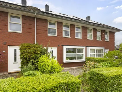 Terraced house for sale: Leisteenstraat 15, Vinkhuizen-Zuid Groningen