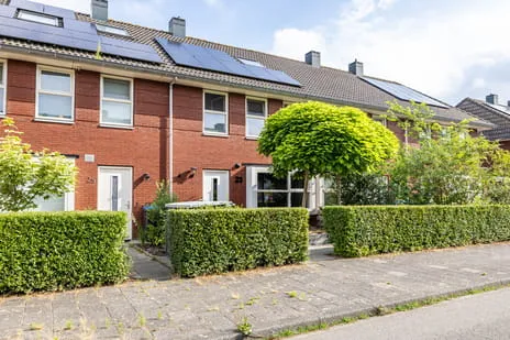 Terraced house for sale: Leisteenstraat 23, Vinkhuizen-Zuid Groningen