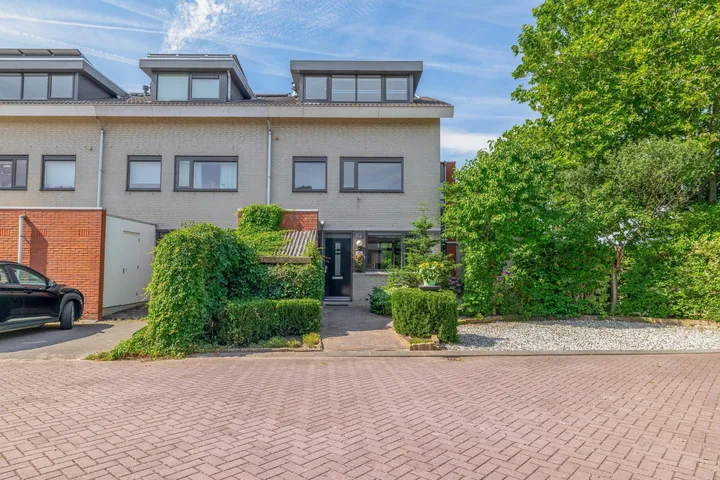 Corner house for sale: Lek 104, Esse Hoog Nieuwerkerk Aan Den Ijssel