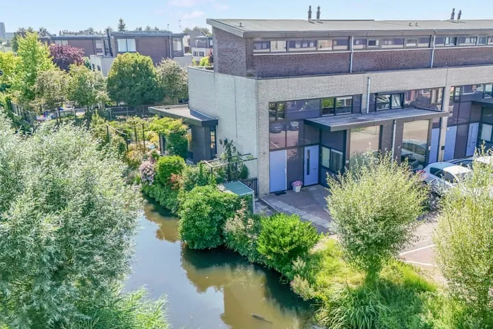 Corner house for sale: Lek 27, Esse Hoog Nieuwerkerk Aan Den Ijssel