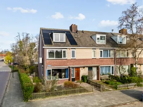 Hoekwoning te koop: Lekstraat 2, Meerburg Leiden