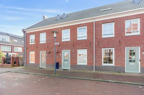 Tussenwoning te koop: Lekstraat 20, Het Dorpshart Hoef En Haag