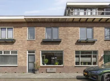 Tussenwoning te koop: Lekstraat 21, Rivierenbuurt Haarlem