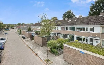 Tussenwoning te koop: Lekstraat 68, Emmeloord-Espelervaart-Espelervaart West Emmeloord