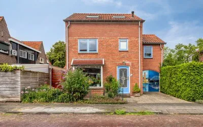 Vrijstaande woning te koop: Leliestraat 1, De Hoven Deventer