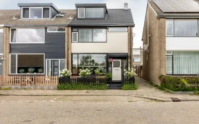 Hoekwoning te koop: Leliestraat 21, Moordrecht Bloemenbuurt Moordrecht