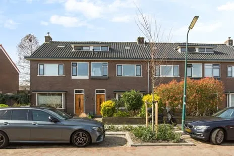 Tussenwoning te koop: Leliestraat 32, Bloemen- en Bomenkwartier Woerden