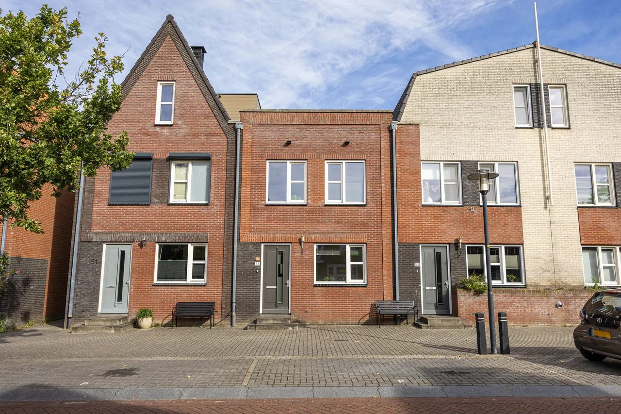 Tussenwoning te koop: leliestraat 53, Enschede