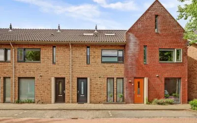 Terraced house for sale: Leliestraat 8, Bloemen/Oranjebuurt Culemborg