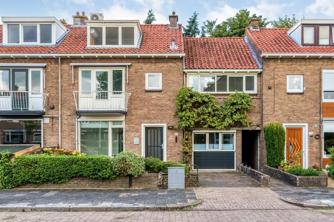 Tussenwoning te koop: Leliestraat 85, Zwolle