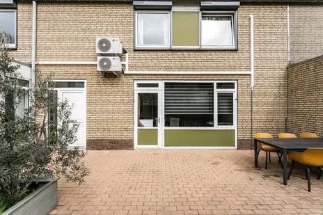 Tussenwoning te koop: Lemmender 84, Lemmender Brunssum