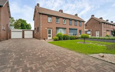 Terraced house for sale: Lemmenhoek 52, Ospel Ospel